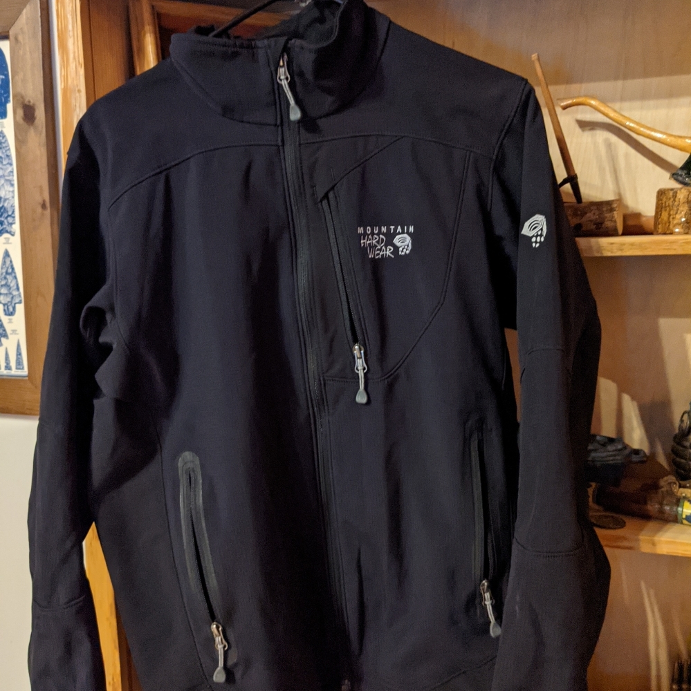 Mountain hardware jacket